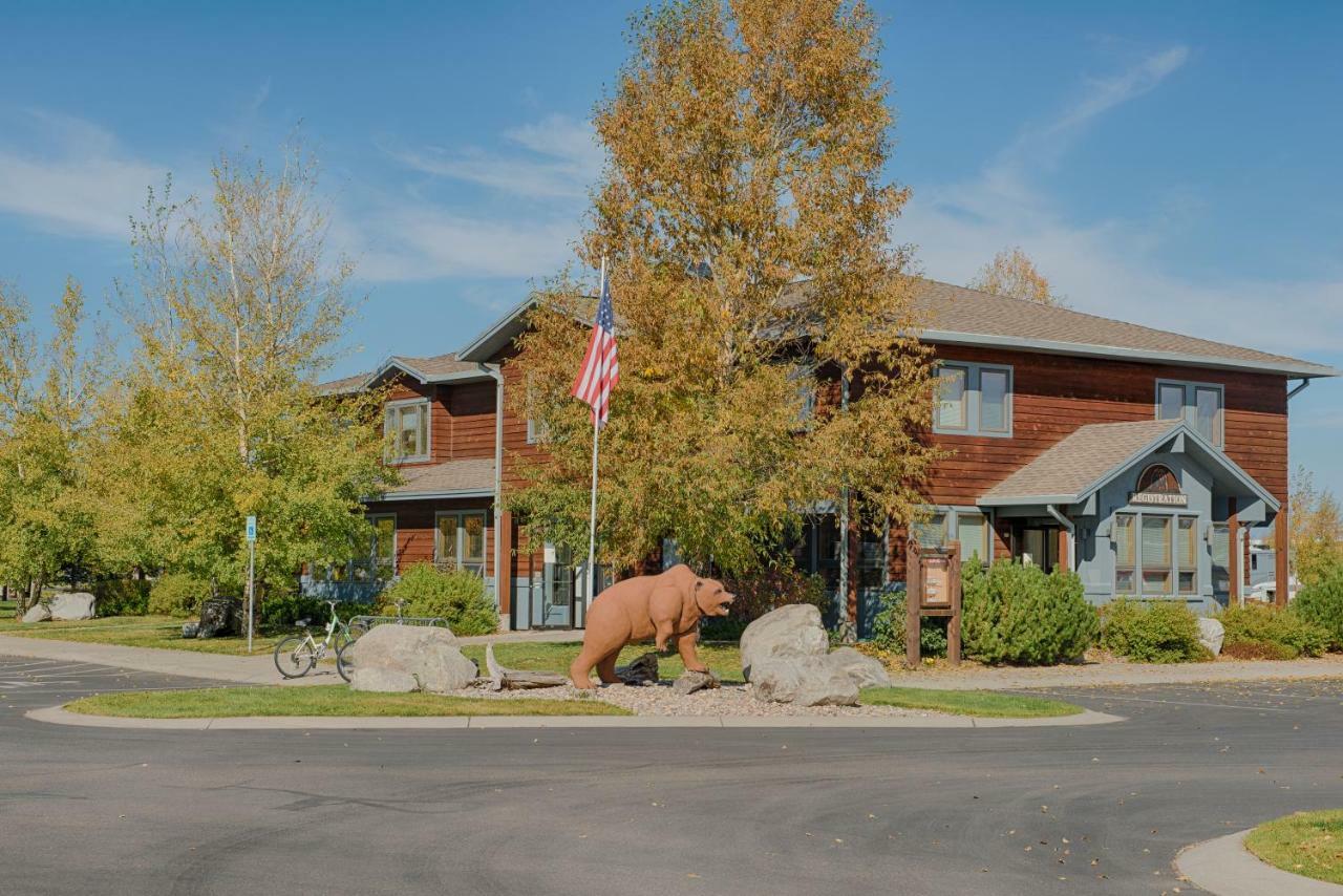 Villa Yellowstone Grizzly Rv Park And Cabins à West Yellowstone Extérieur photo